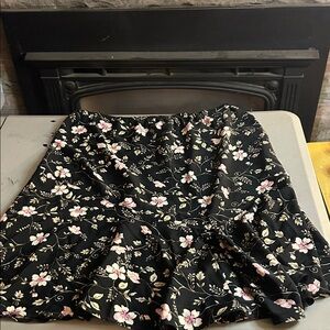Sag Harbor Black Floral Skater Skirt
